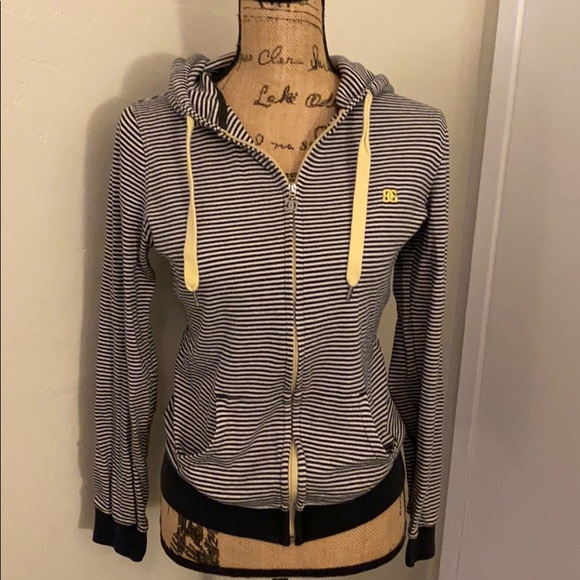 DC hoodie - Picture 2 of 11